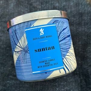 Bath and body works candle